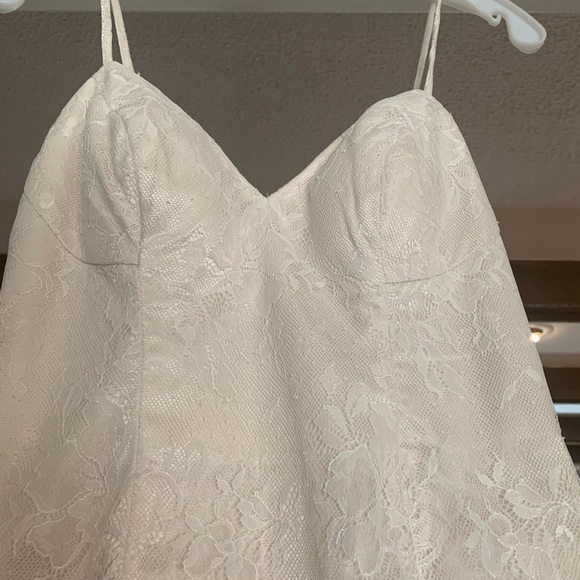 Lace ivory wedding dress - Picture 8 of 14